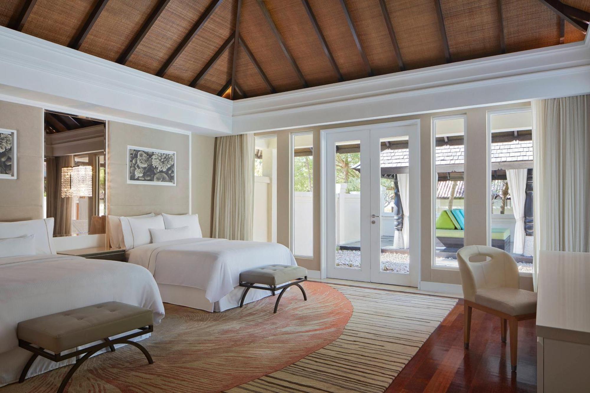 The Westin Langkawi Resort&Spa Kuah Exterior foto A bedroom at the resort