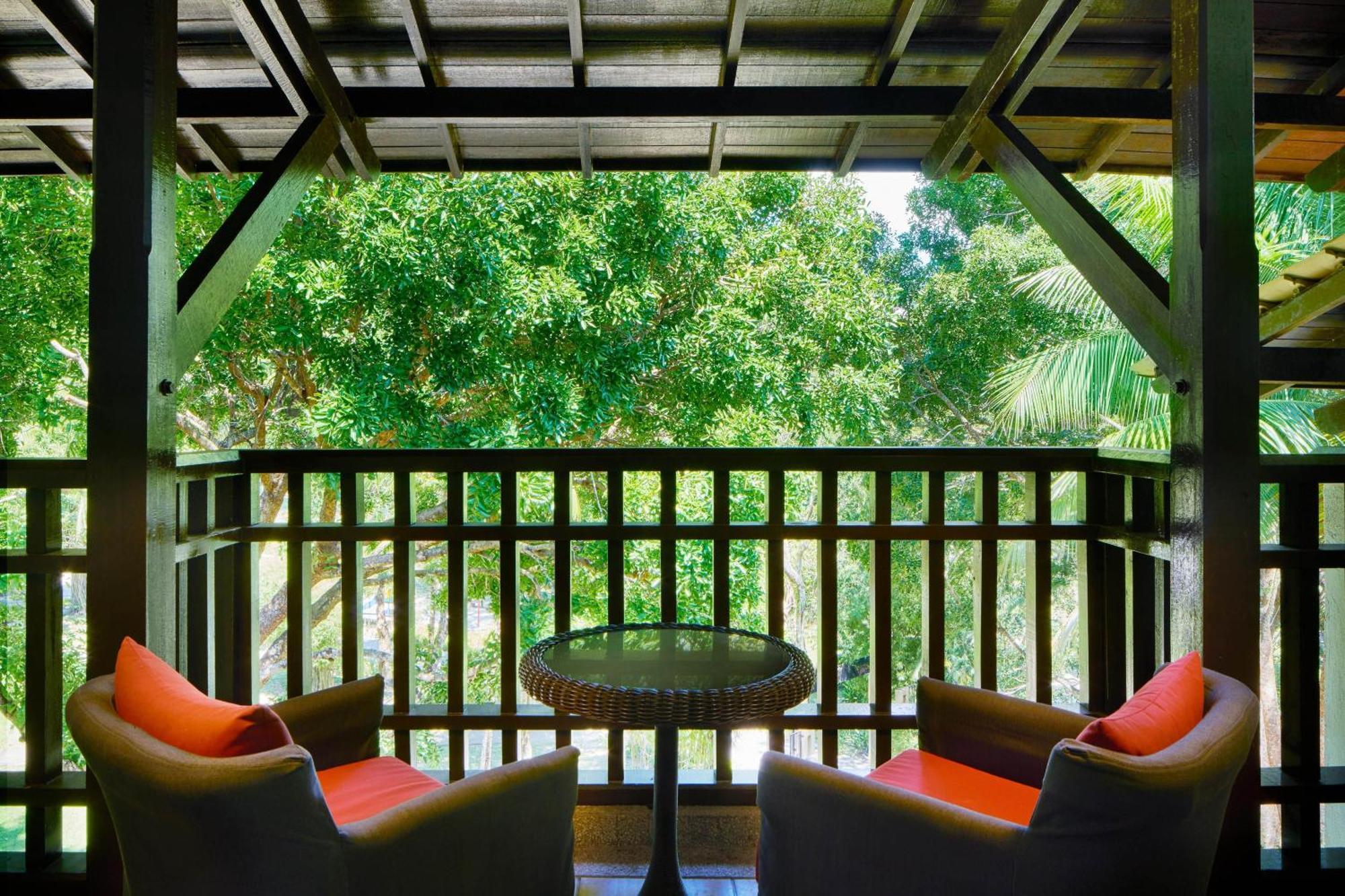 The Westin Langkawi Resort&Spa Kuah Exterior foto The view from the balcony of a suite at the resort